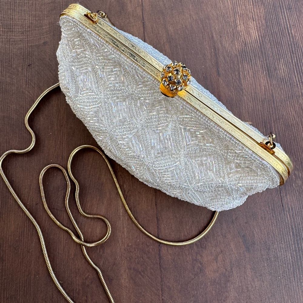 Vintage La Regale LTD Beaded Sequin Ivory Gold Clutch with Rhinestone Clasp